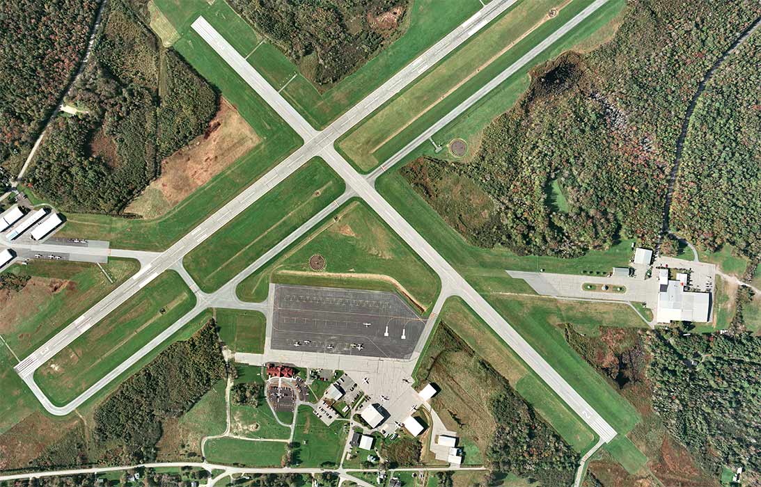 Knox County Airport Taxiway – Owls Head